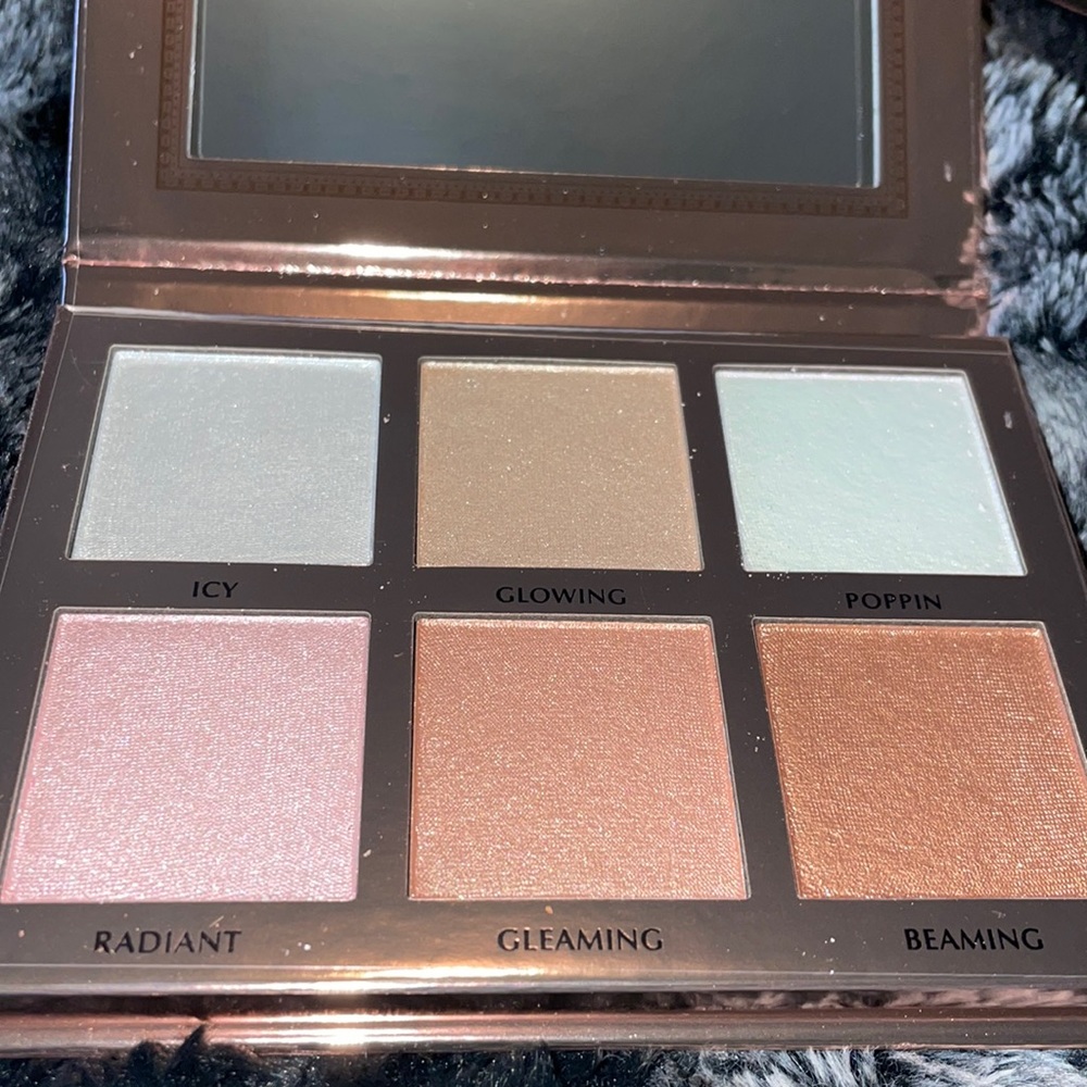 🌻ACE Beaute Highlighter Palette🌻